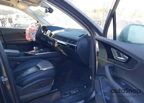 2018 Audi Q7 3.0T Premium z USA, uszkodzony, nr VIN WA1LAAF71JD035686